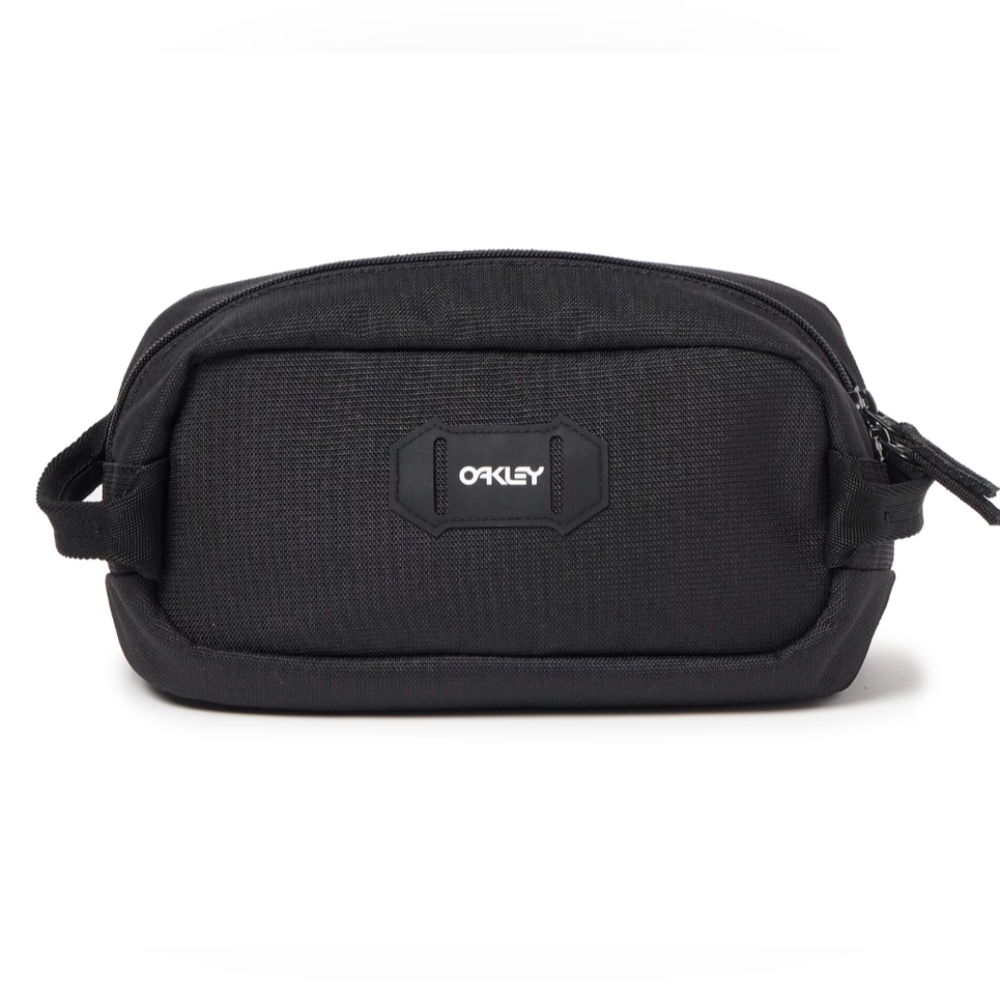 Oakley street beauty case blackout
